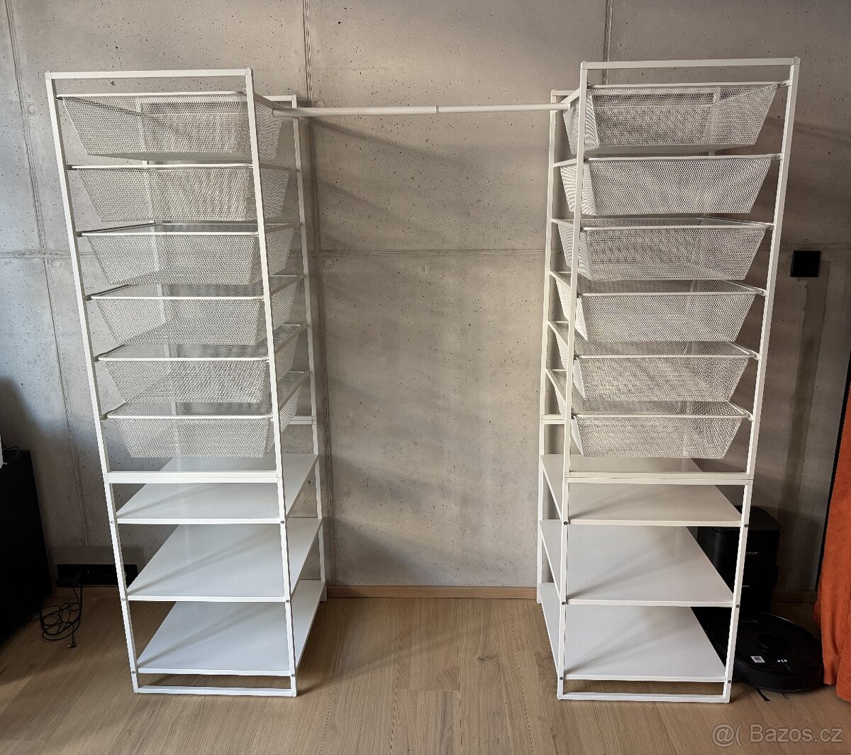 Prodám kovovu skříň Ikea - Jonaxel