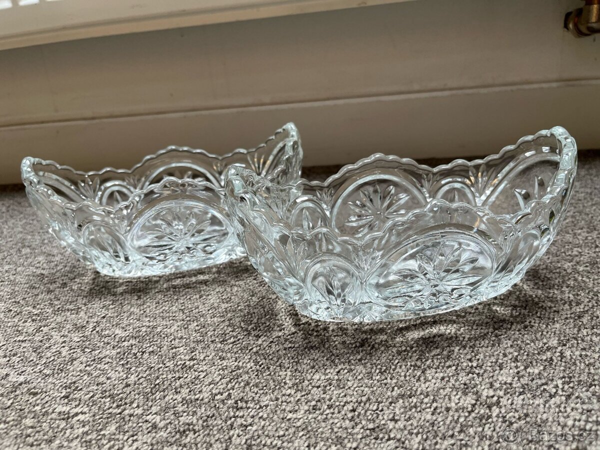 Skleněná mísa, miska