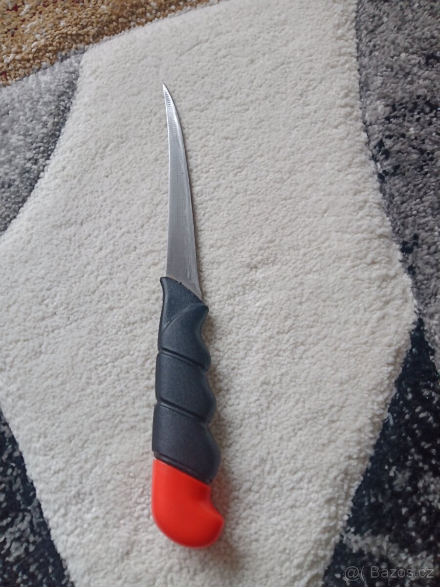 Filetovací nůž