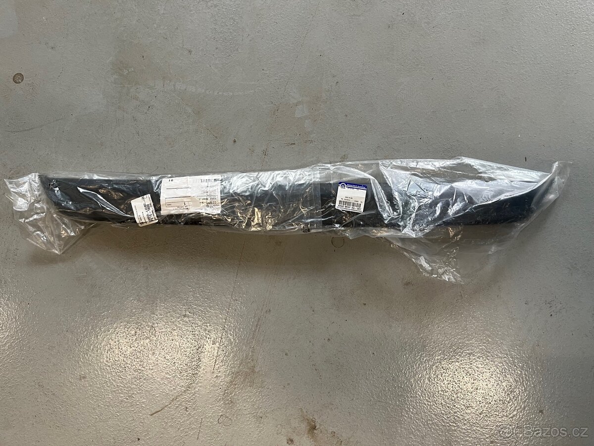 Lišta předního nárazníku Dodge Durango