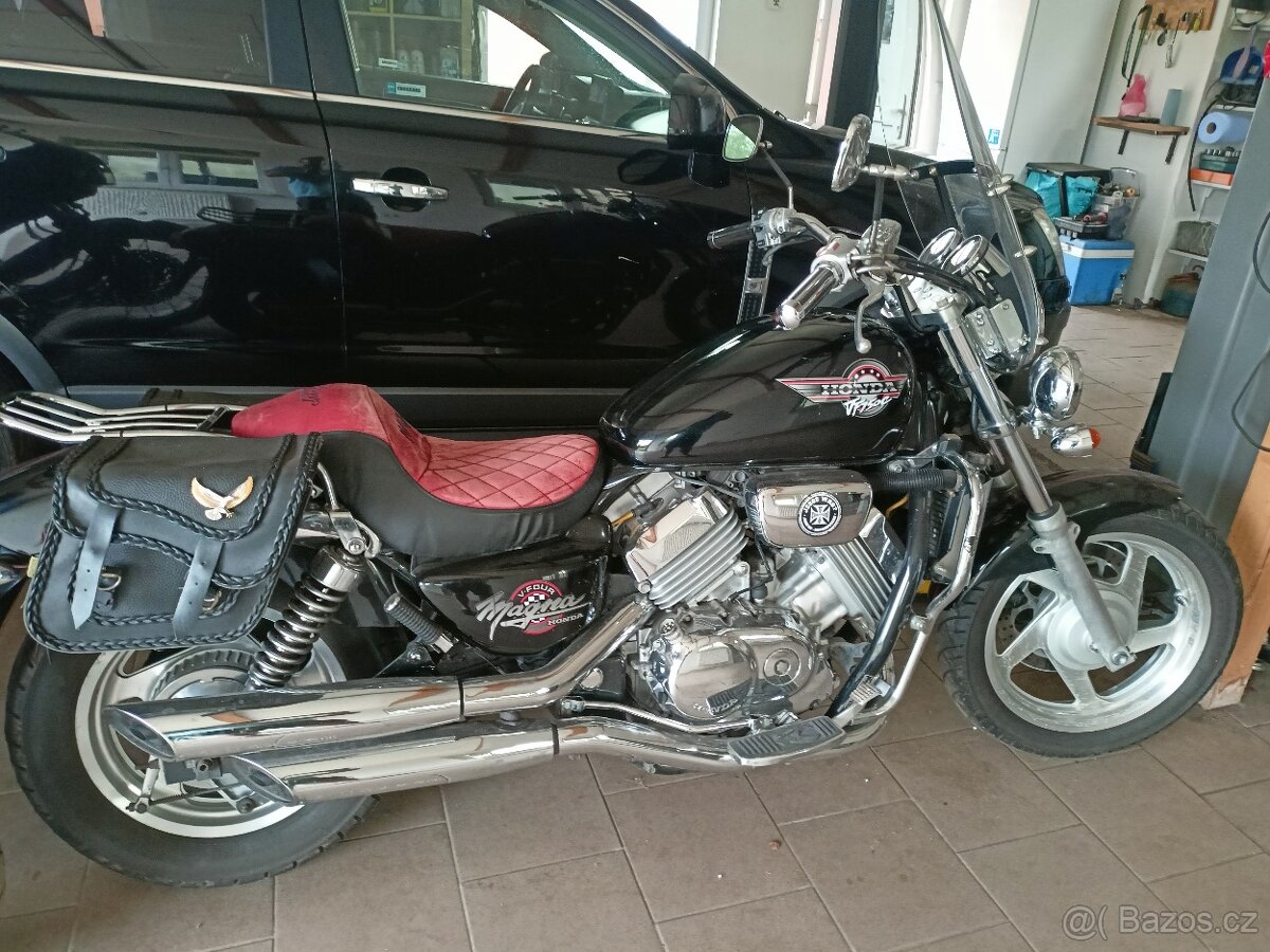 Honda vf 750 Magna