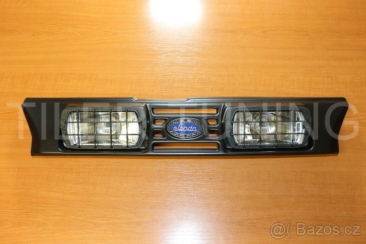 Přední maska s dálkovými světly  Škoda Favorit Forman