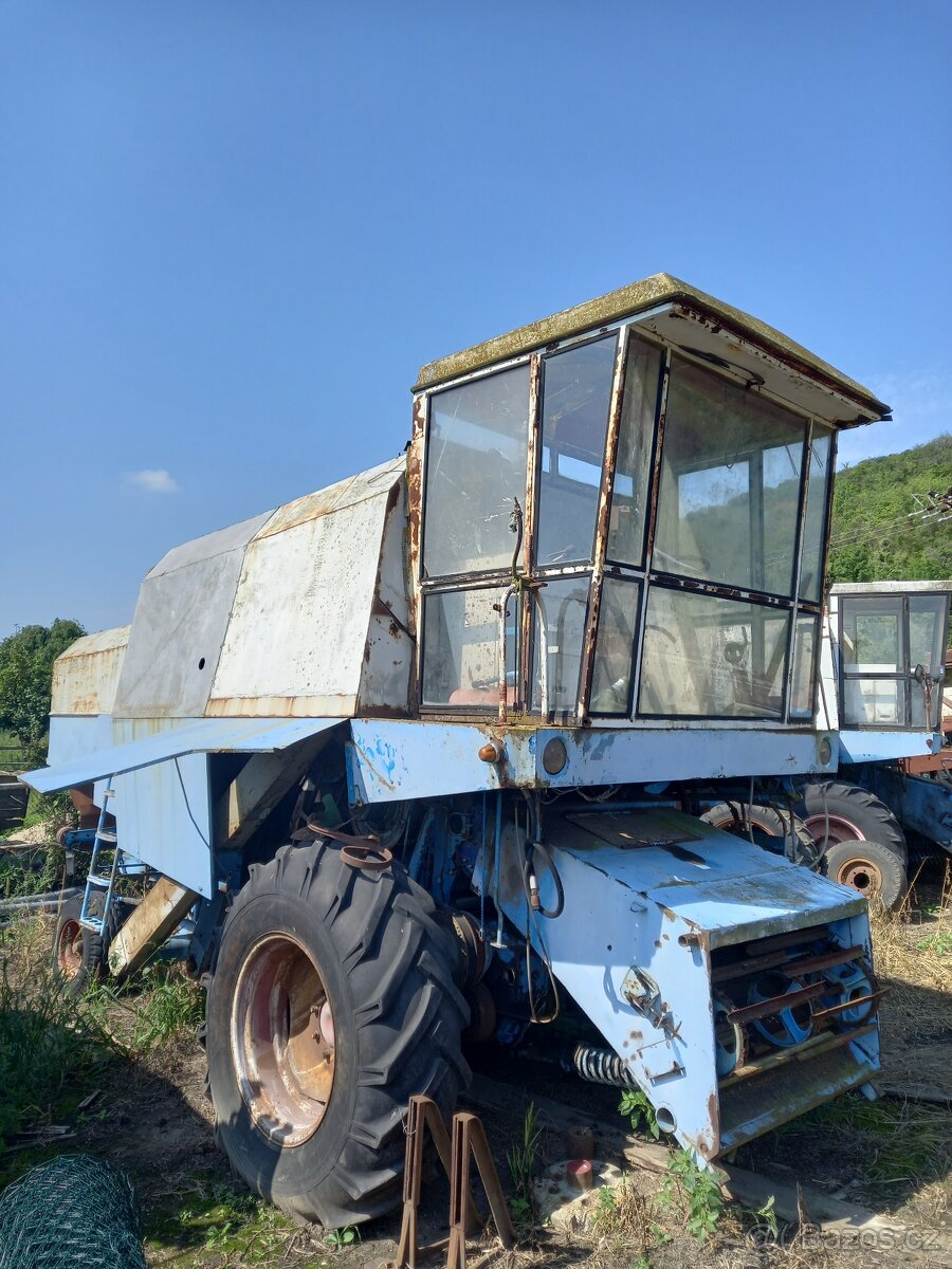 Kombajn E 512
