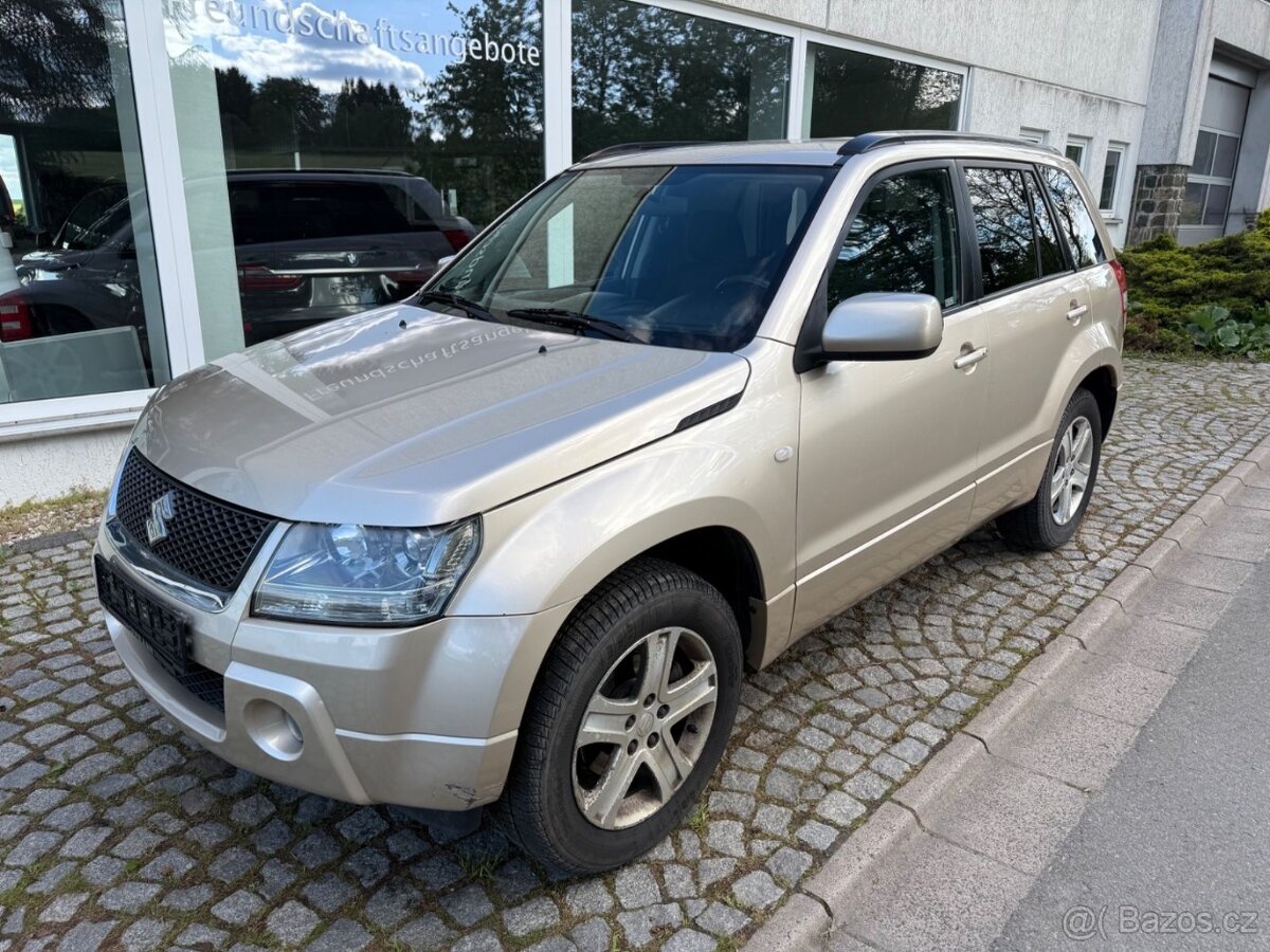 Suzuki Grand Vitara 2.0i Comfort benzín 103kw