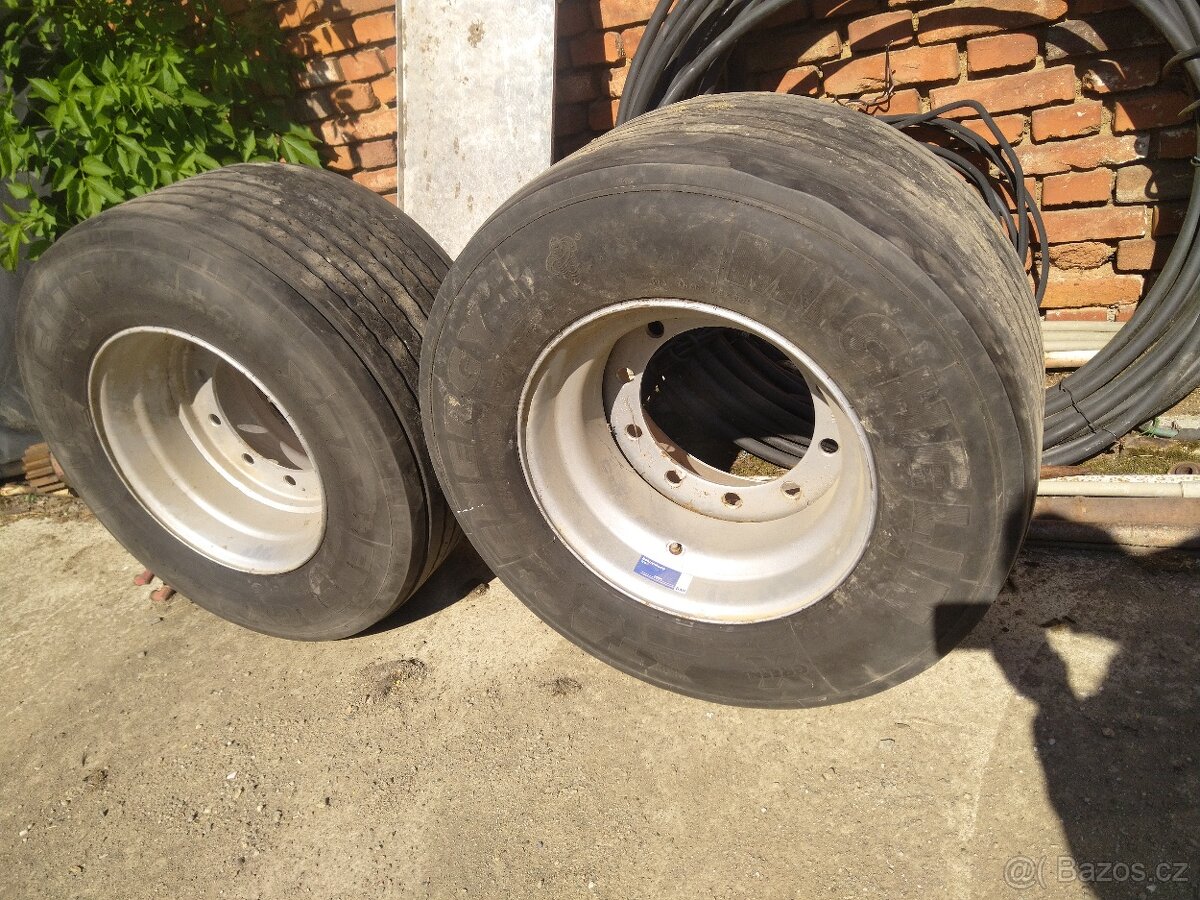 445/45R19.5  kompletní kola