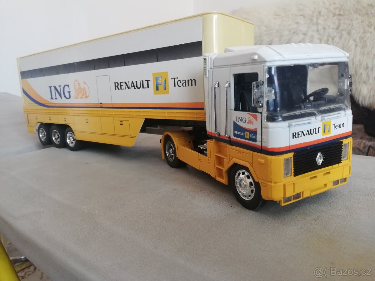 Kamion Renault  F1 Team 1:43