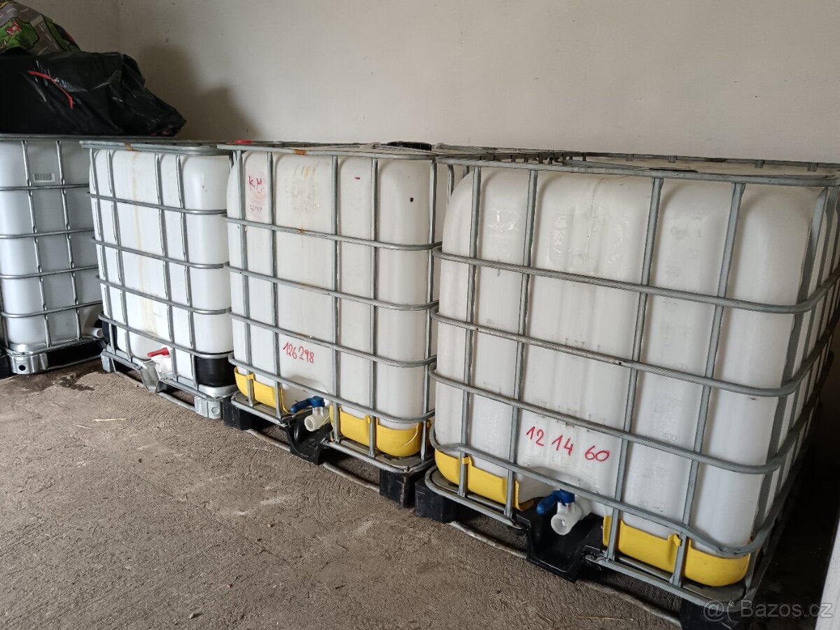 IBC nádrž 600l 1000l
