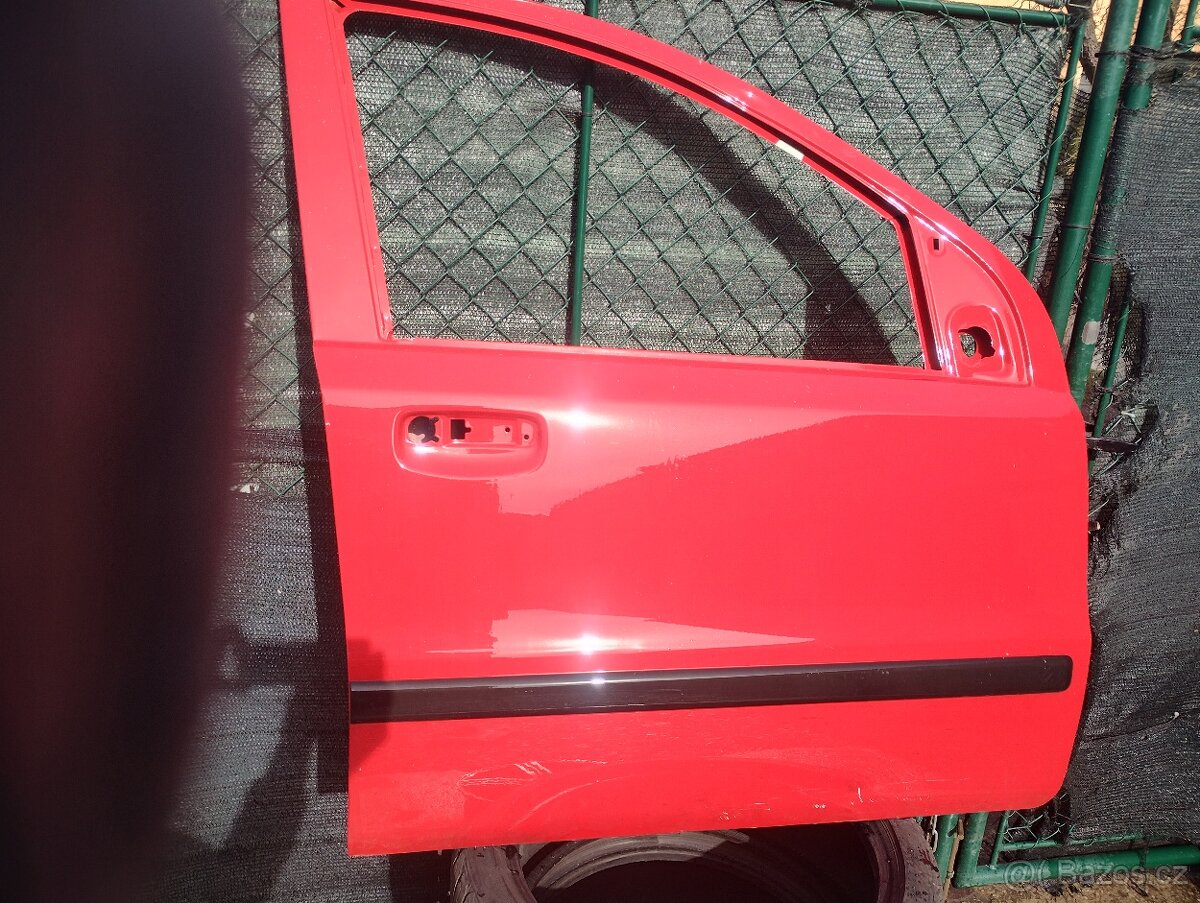 Fiat panda právě přední dveře