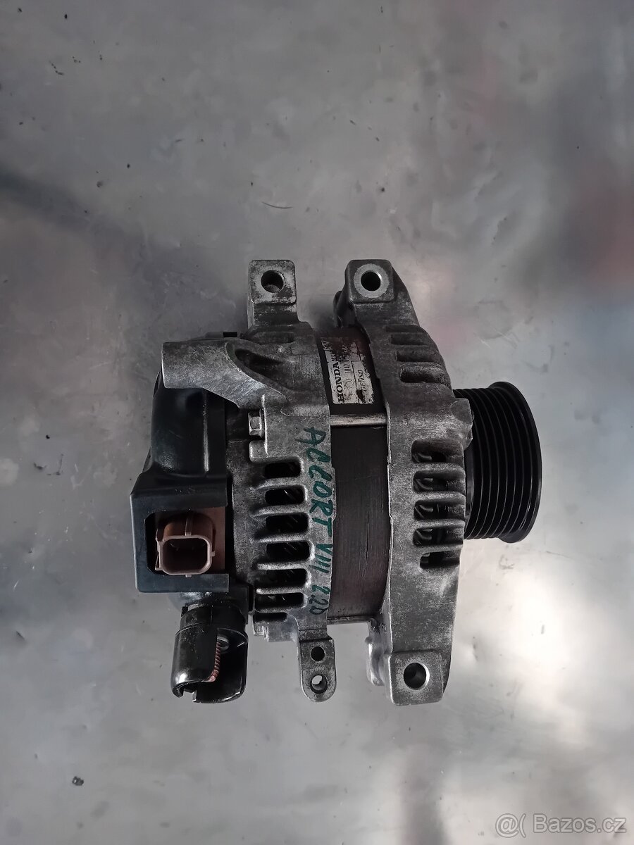 Honda Accord VIII 2.2 i-DTEC alternátor, starter