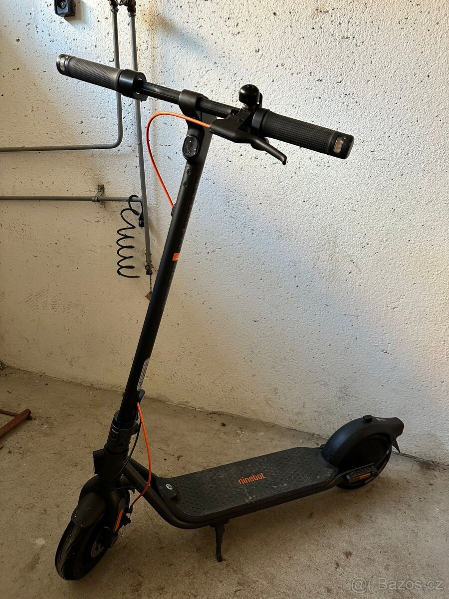🛴 Elektrická koloběžka Ninebot KickScooter F2 Plus E by Seg