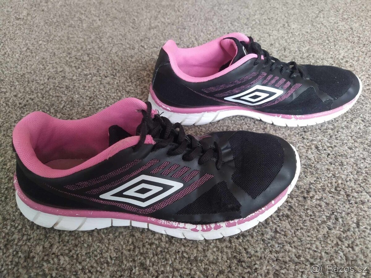 Tenisky umbro