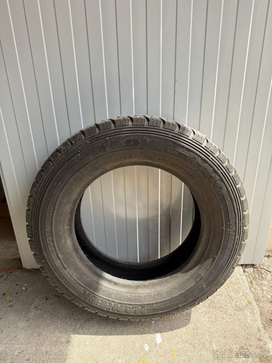 Pneu hankook RADIAL RA10