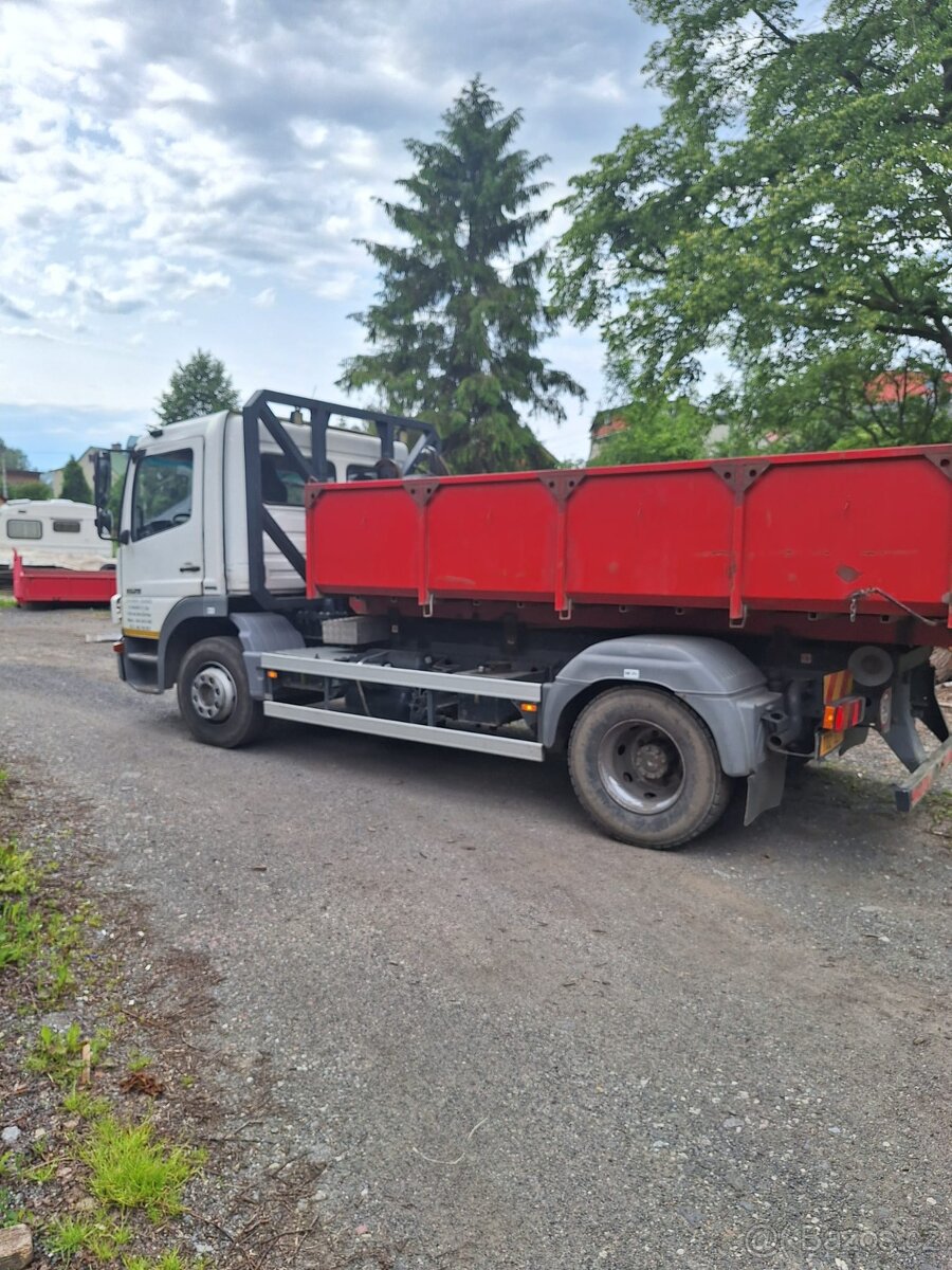 Mercedes Atego