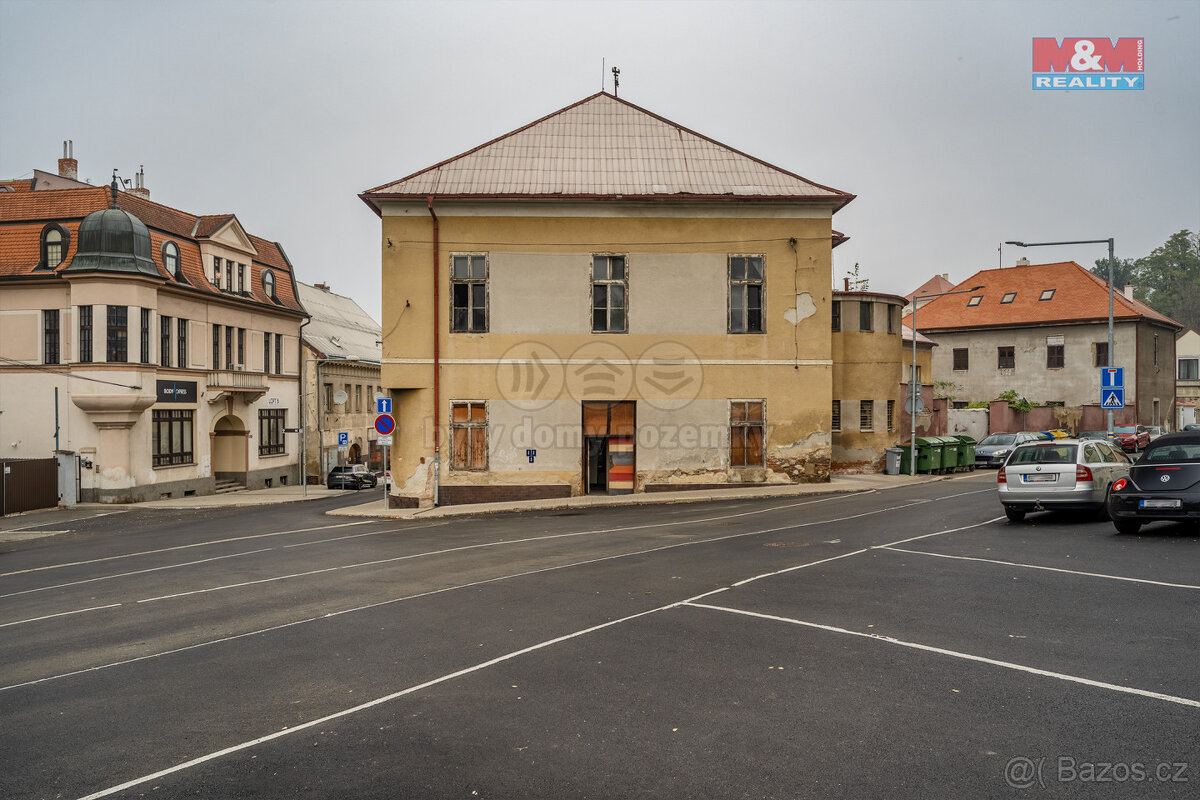 Prodej nájemního domu, 1200 m², Bílina, ul. Seifertova