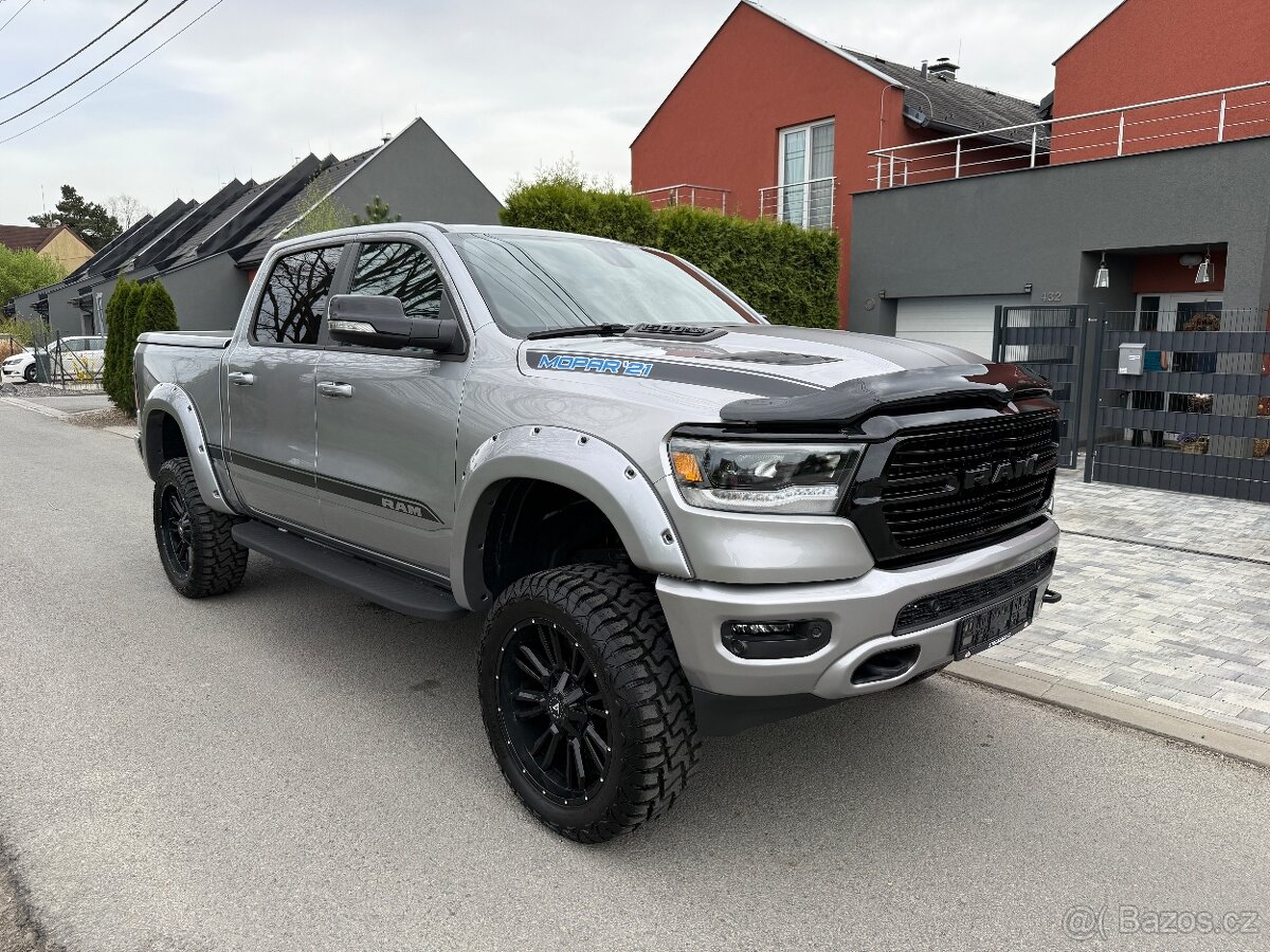 DODGE RAM 1500 MOPAR21 HEMI DPH