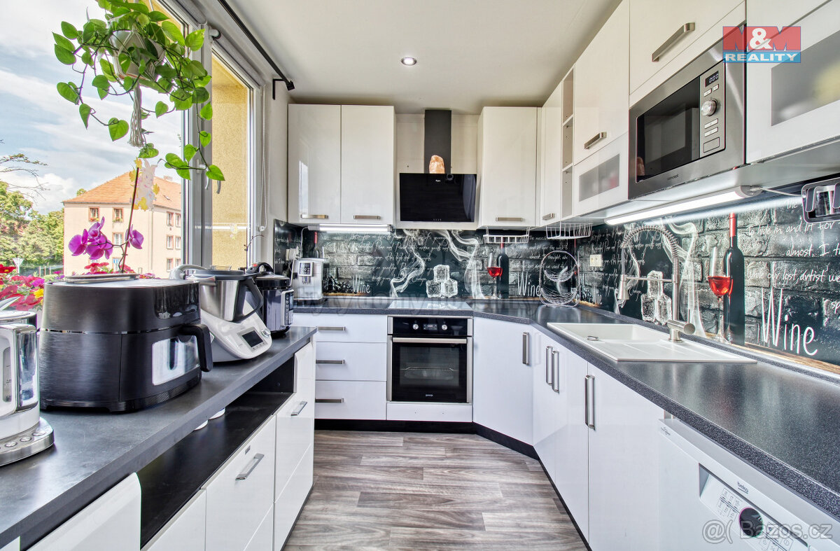 Prodej bytu 2+1, 69 m², OV, Žatec, ul. Husova