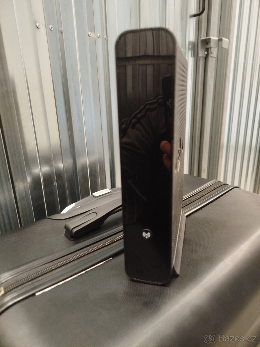 Modem Compal CH7465 černý (pro Pevný internet Kabel)