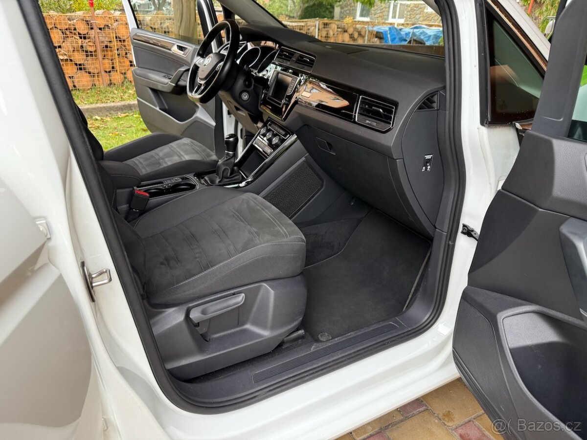 VW Touran 2.0 TDI 110 kW, Highline