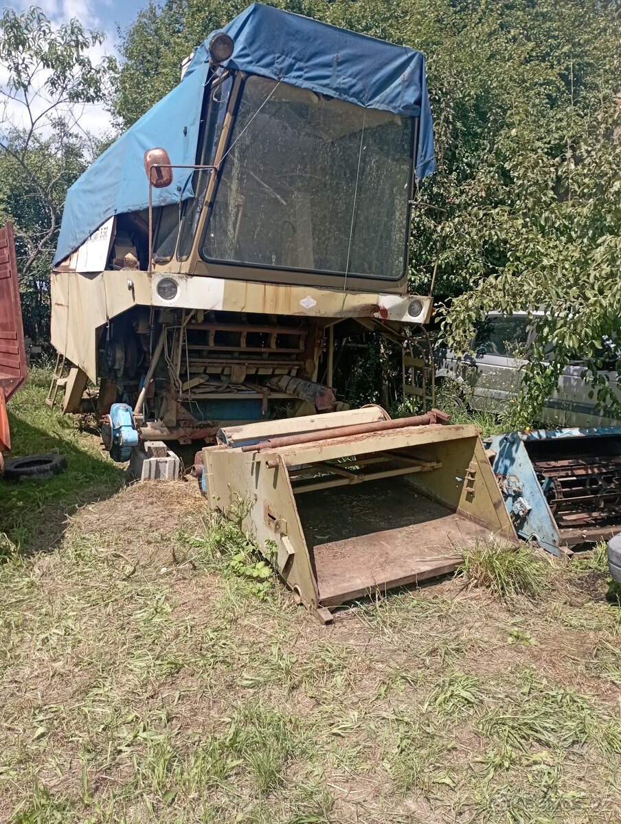 Kombajn E 512