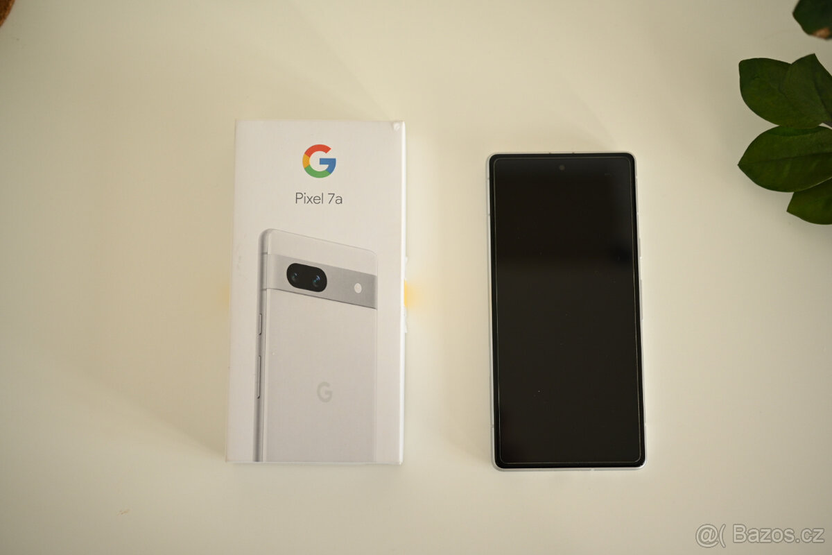 Google Pixel 7a 128gb - bílý