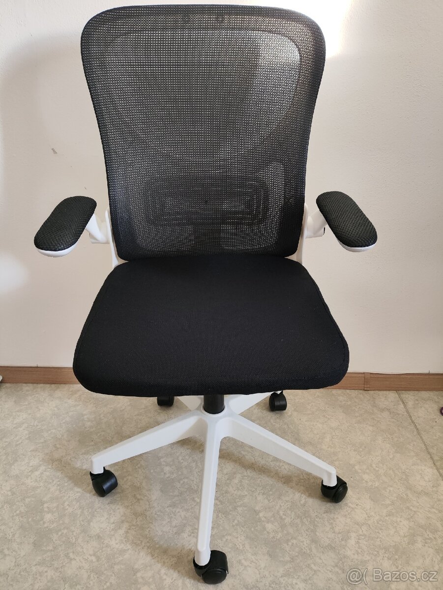 Kancelářská židle APA