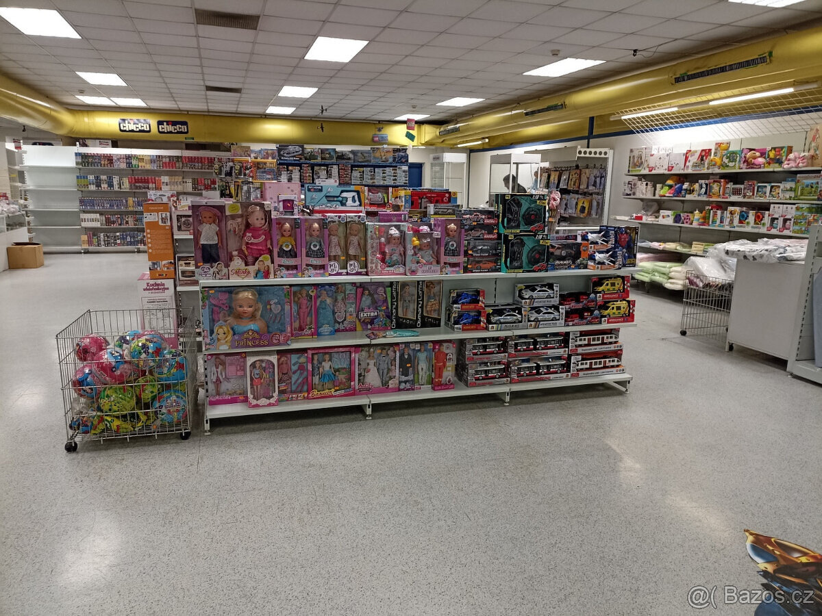 Vybavení obchodu ze zrušené prodejny