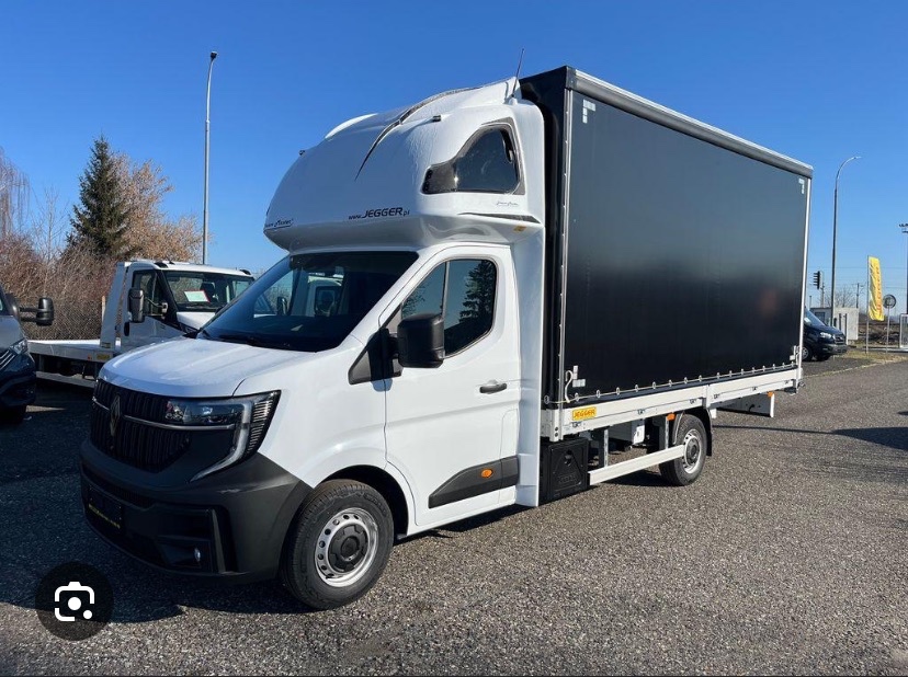 Hledáme řidiče dodávky do 3,5 t (plachta + spaní) – nástup m