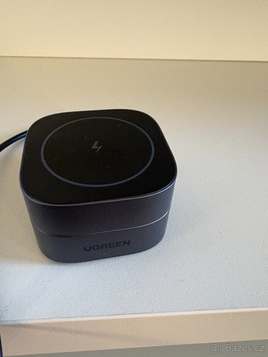 Bezdrátová nabíječka Ugreen