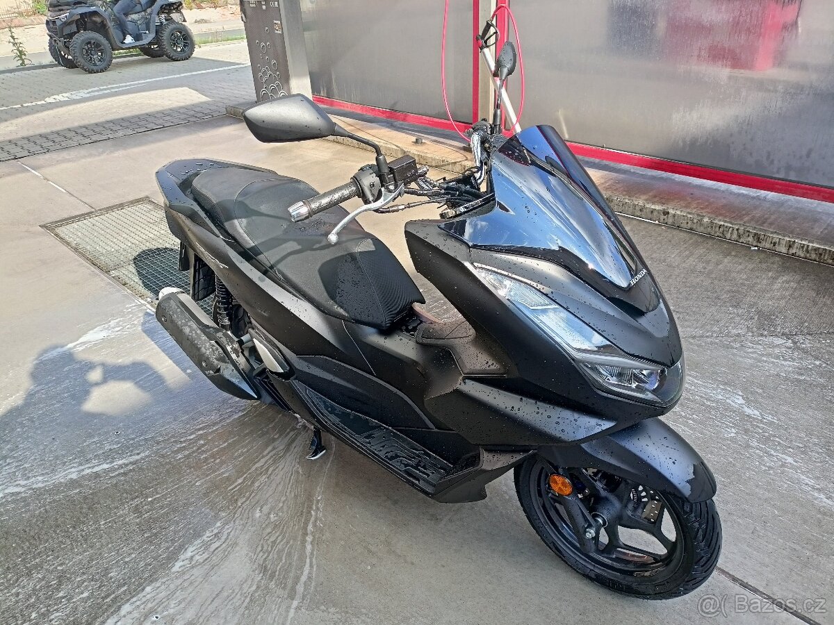 Honda pcx 125 , 2025 , 1400 km