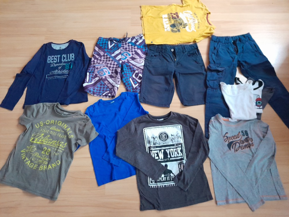 Chlapecké oblečení, vel. 134/140