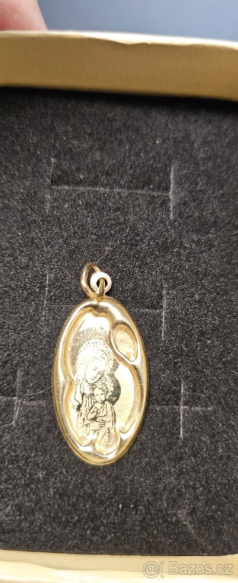 Prodám zlatý přívěšek Panny Marie