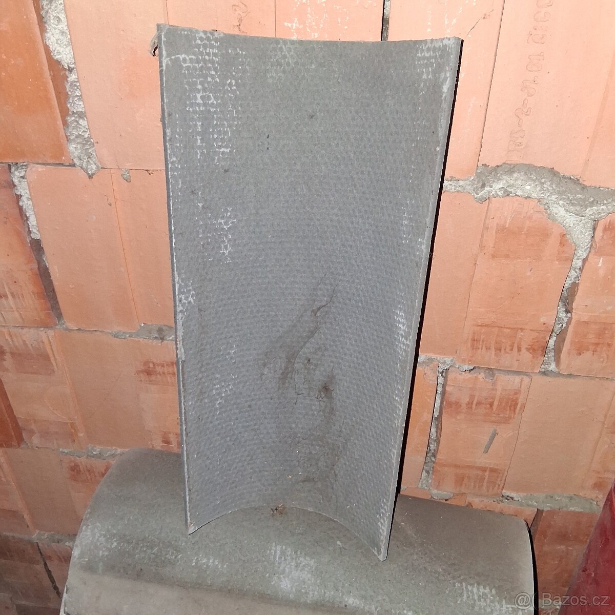 Eternitový hřebenáč