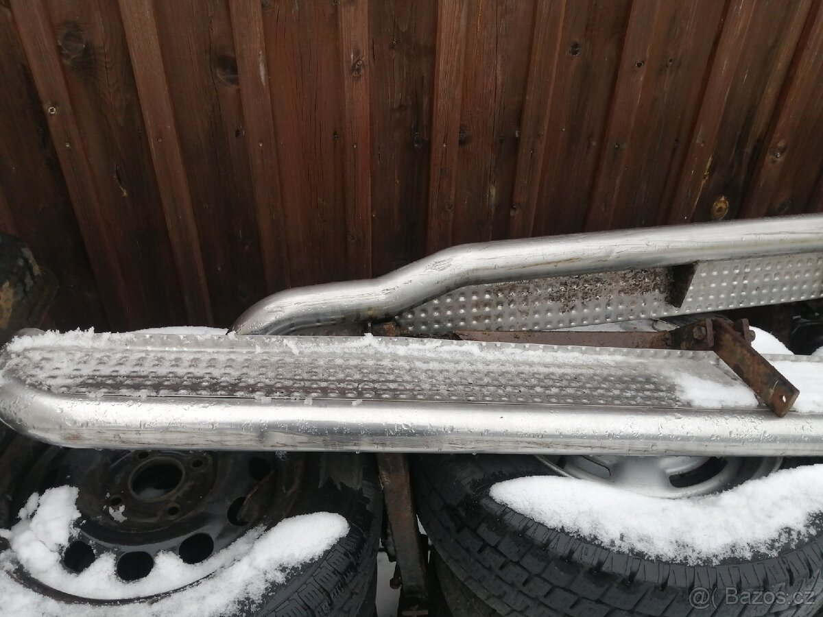 Boční nášlapy Suzuki Grand Vitara