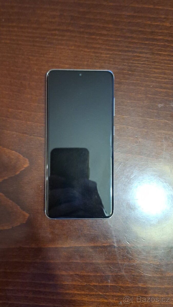 Samsung Galaxy S20 černý