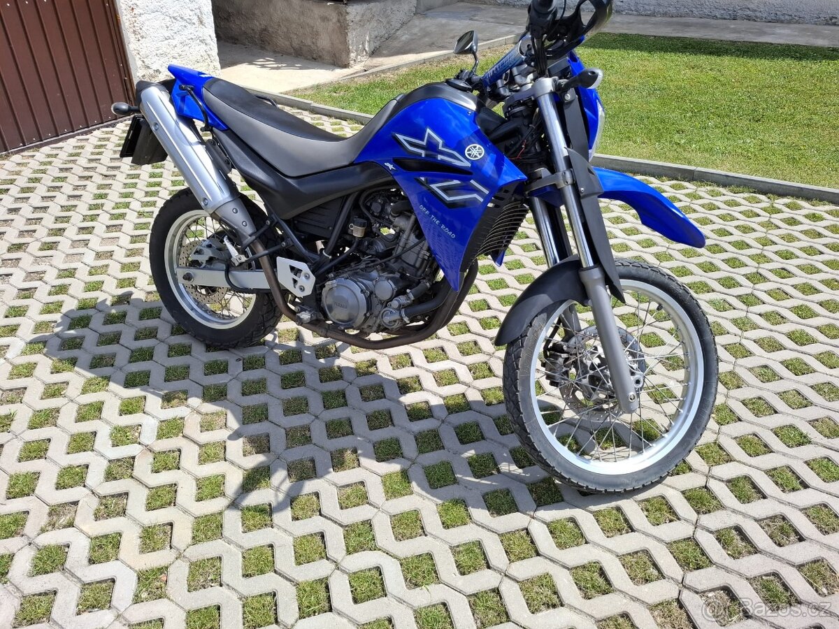Motorka Yamaha