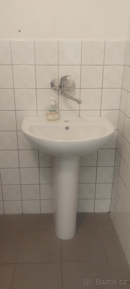 Koupelnové umývadlo