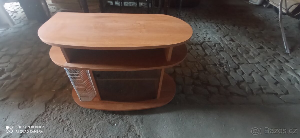 TV Stolek