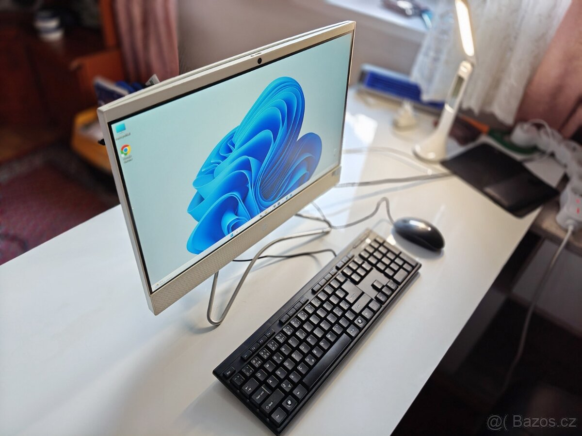 Elegantní PC s Windows 11 - HP 200 21.5" G3