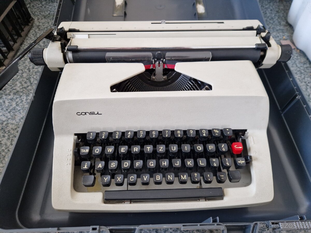 Psací stroj Consul 2226