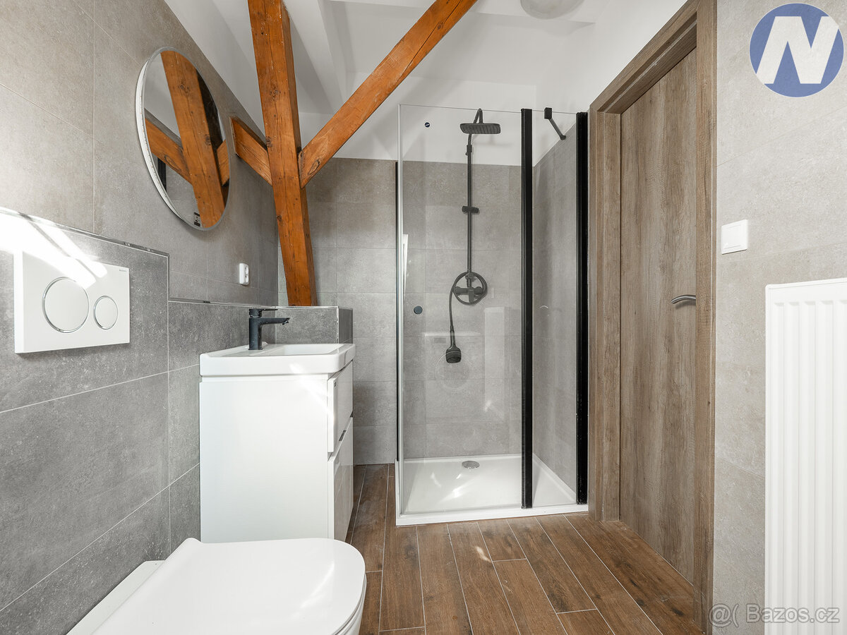 Podnájem bytu 2+kk, 32 m2, Tolarova, Volary