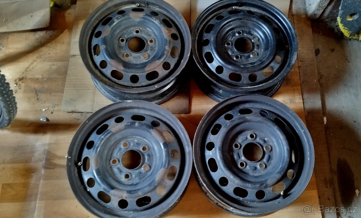 Plechové disky 4ks 15" 5x114,3 ET45 střed 67,1