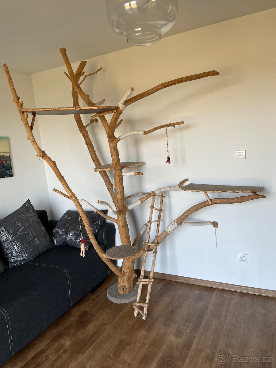 Prodám kočičí strom