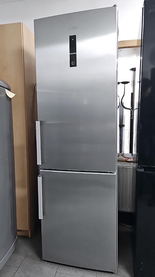 Lednice s mrazákem GORENJE - NO FROST, kombinovaná, v 185