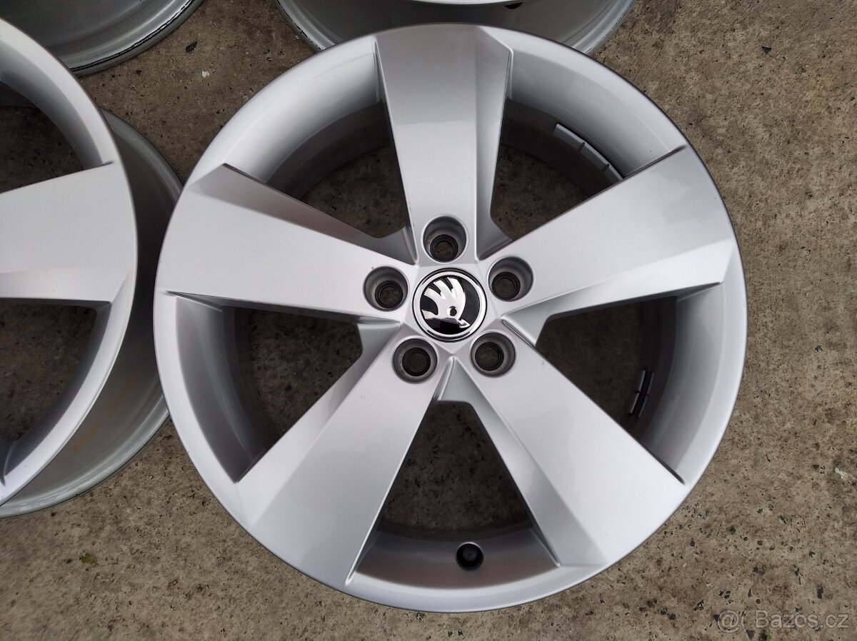 Prodám originální sadu disků Škoda Scala / Kamiq R16