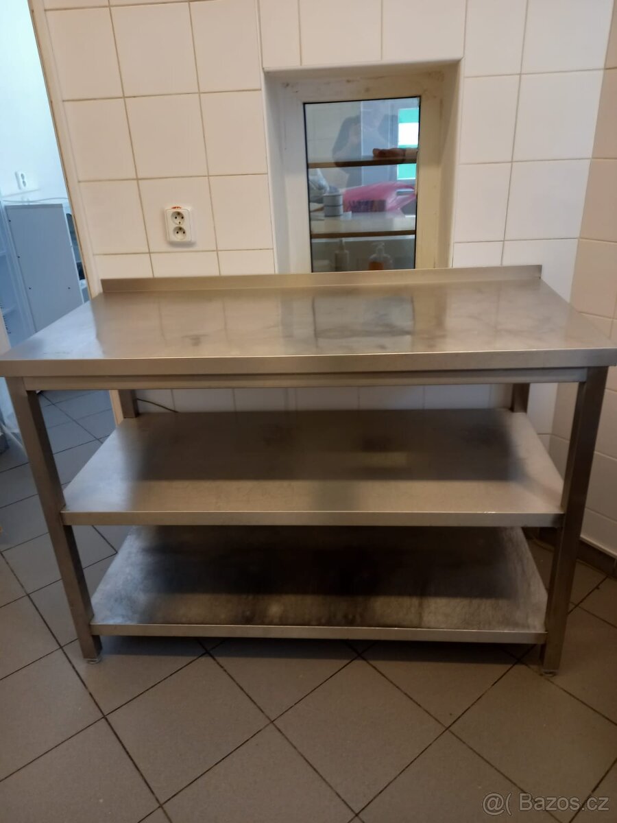 Gastro Nerezový stůl s policí
