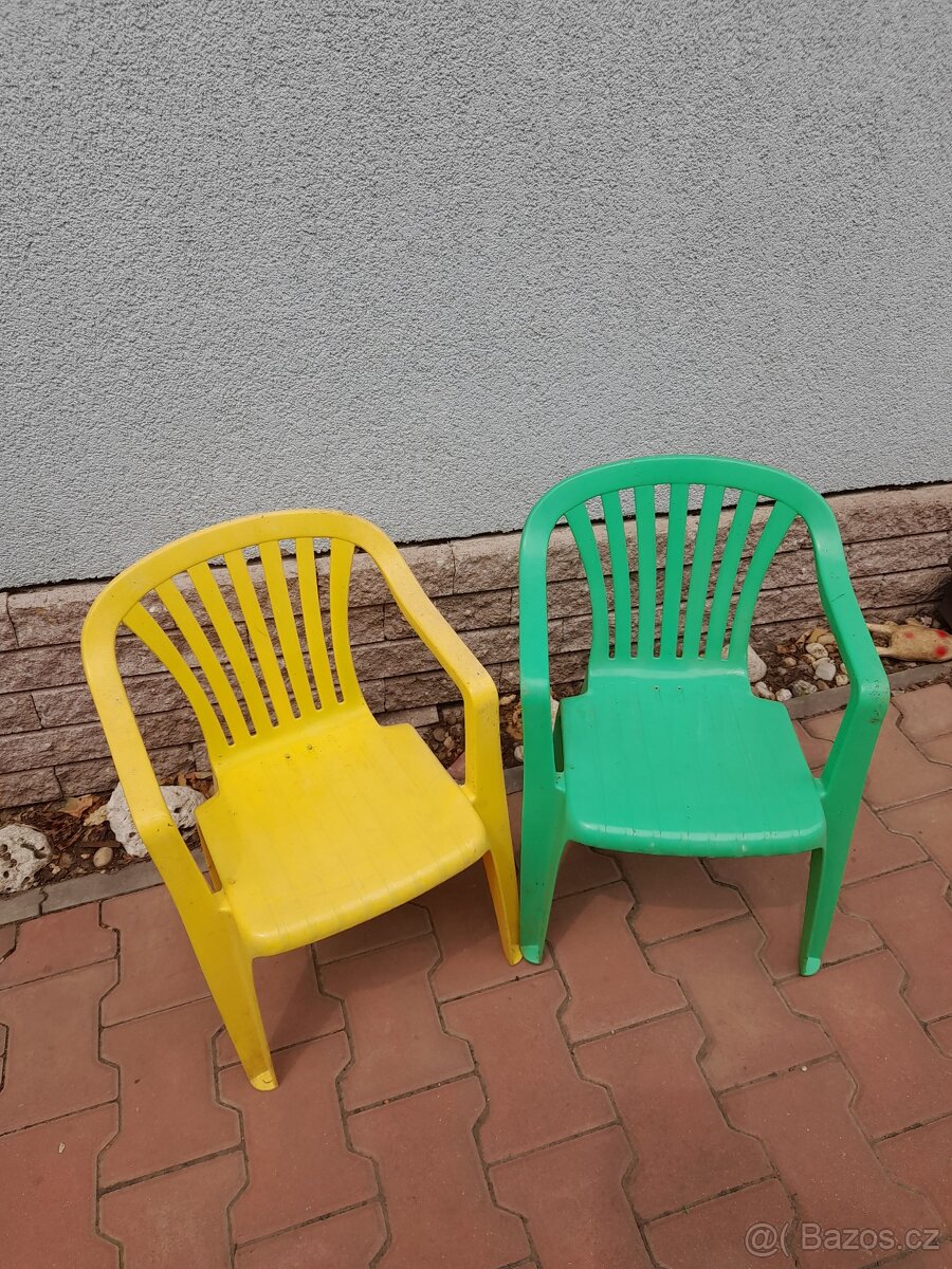 Pískoviště-mušle, židličky