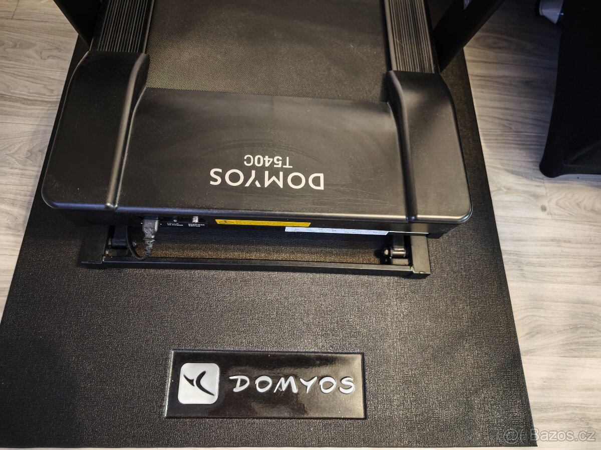 Bezecky pás Domyos t540c
