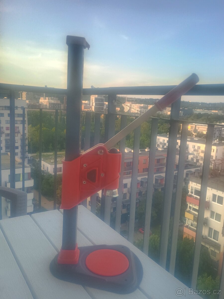 Ruční víčkovač