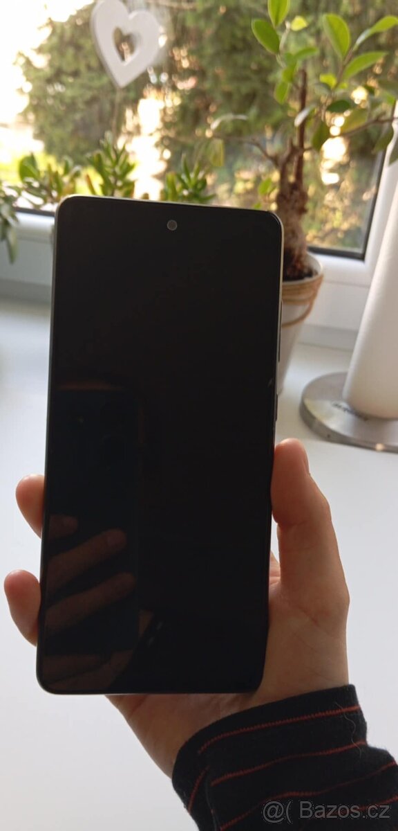 Samsung A52 5g 128gb 6gb. ram