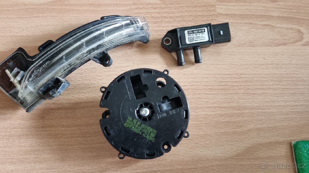 Motor zrcátka Škoda Octavia3 4E0959577